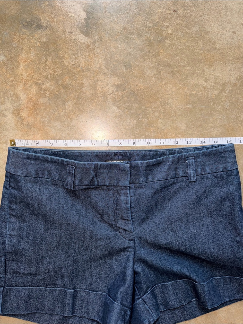 Express Dark Blue Denim Cuffed Women's Shorts 6 Classic Spring Summer NWOT - Picture 3 of 10
